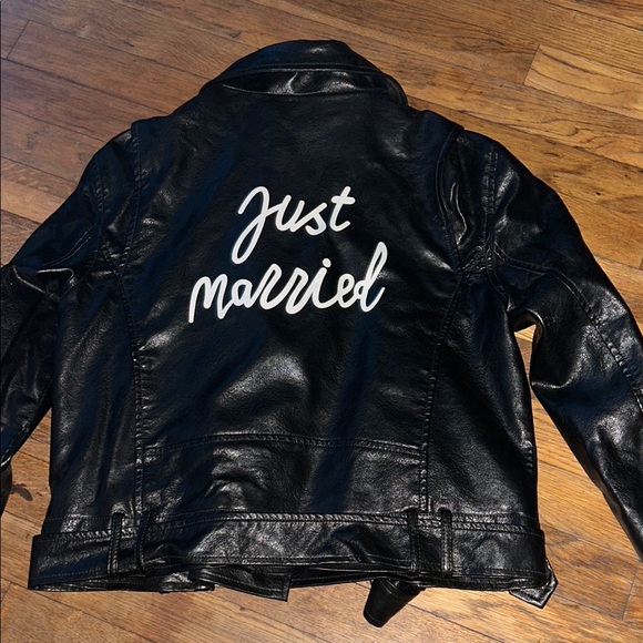 Black Leather Women's Jacket - Picture 3 of 8